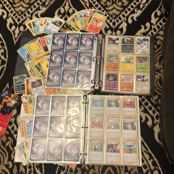 533 Pokémon cards, pets, trainers, energy cards. Everything included.  2 binders - Picture 6 of 6